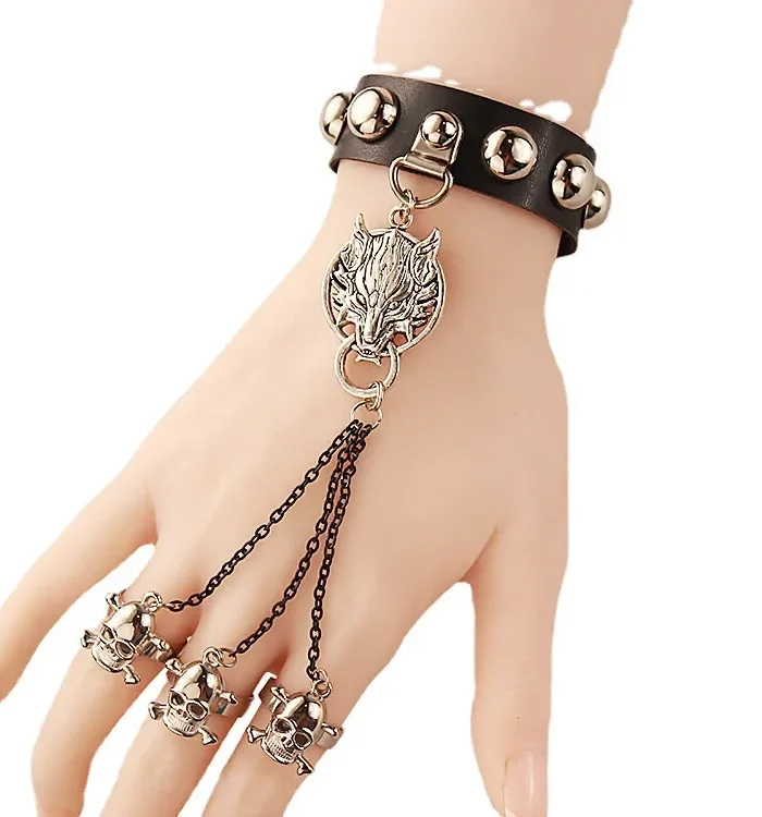 Gothic Punk Wolf Chain Bracelet With Skull Ring